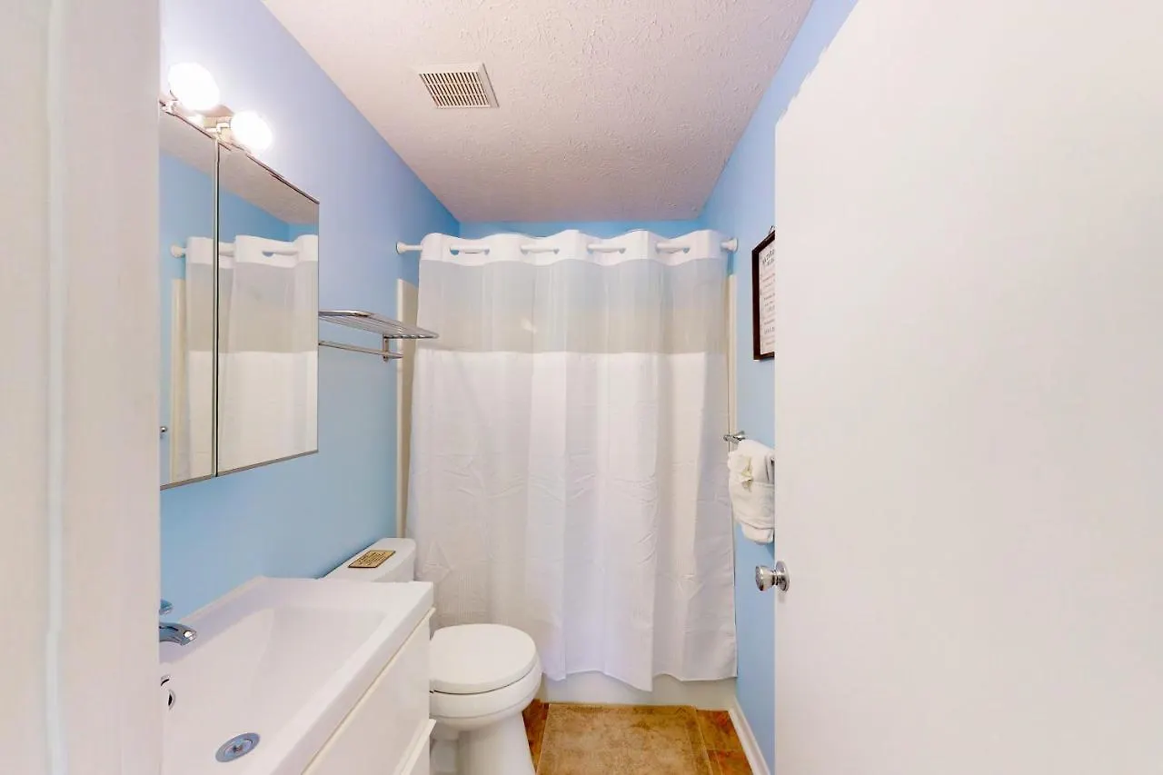 Wendwood Condominiums F2 Panama City Beach Apartment