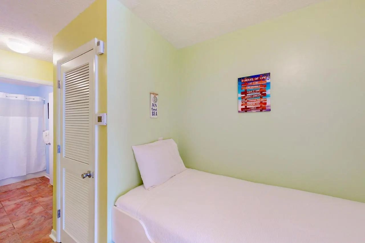 Wendwood Condominiums F2 Panama City Beach 0*,